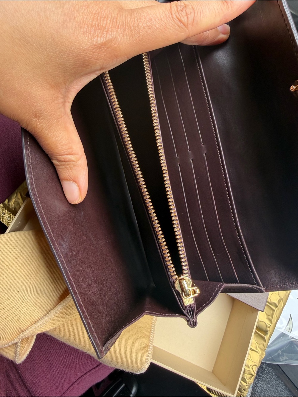 Louis Vuitton Vernis Sarah Wallet Burgundy Patent Leather Monogram Box Dust Bag - Picture 7 of 8